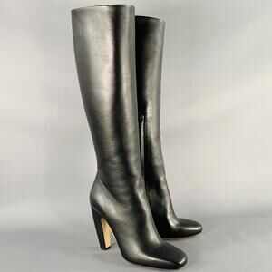 BOTTEGA VENETA Fall 2022 Size 8 Black Leather Side Zipper Boots